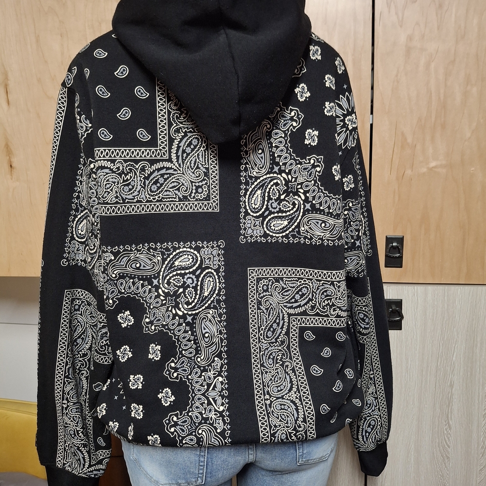 💋Black Paisley Hoodie💋 - Picture 9 of 9